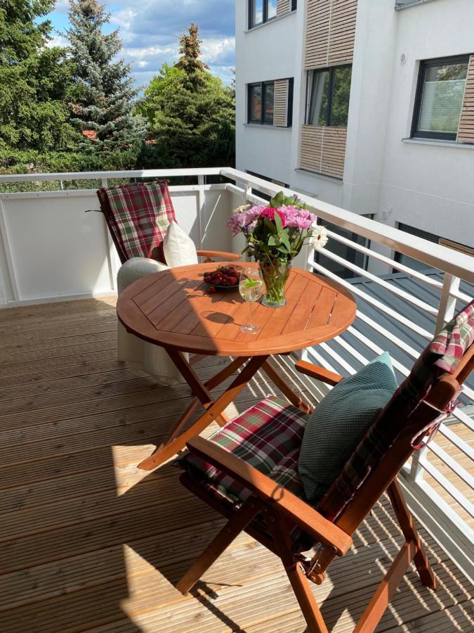 Modernes Apartment Am Hafen Mit Seeblick Grossraeschen Extérieur photo